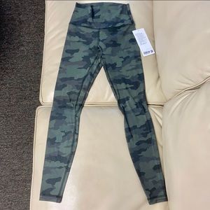 Lululemon align HR 28” pant